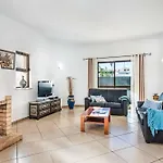Lourenco فيلة